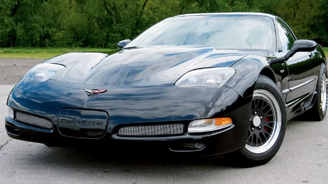 Click to Enlarge-Esc to Close Corvette Generations/C5/C5 2002 Black front 3.webp
